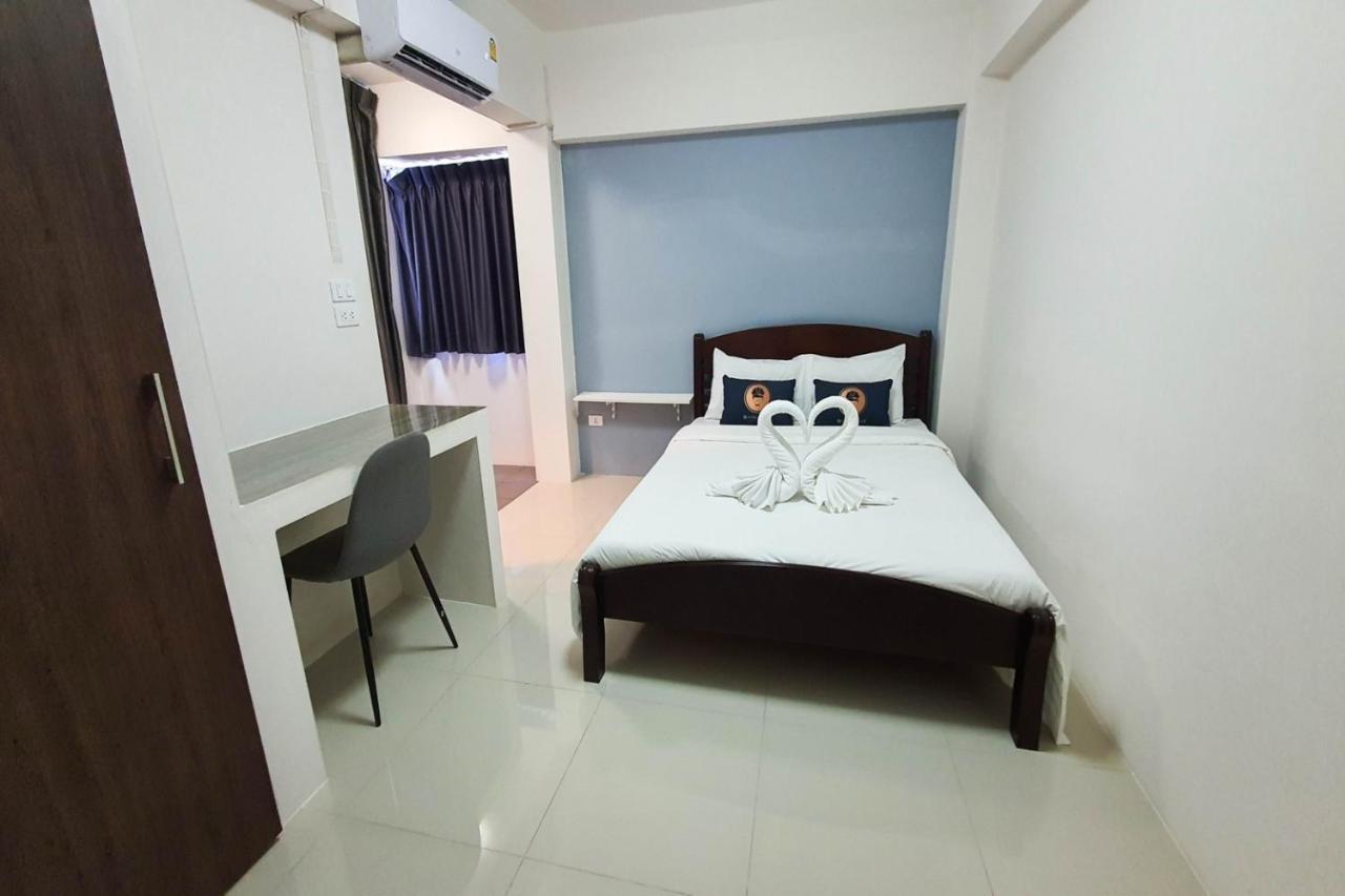 Roomquest Suvarnabhumi Ladkrabang 42 Bangkok Esterno foto