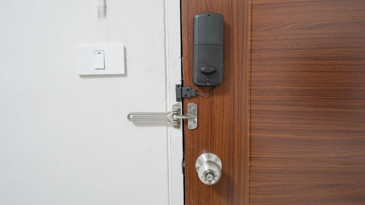 Roomquest Suvarnabhumi Ladkrabang 42 Bangkok Esterno foto