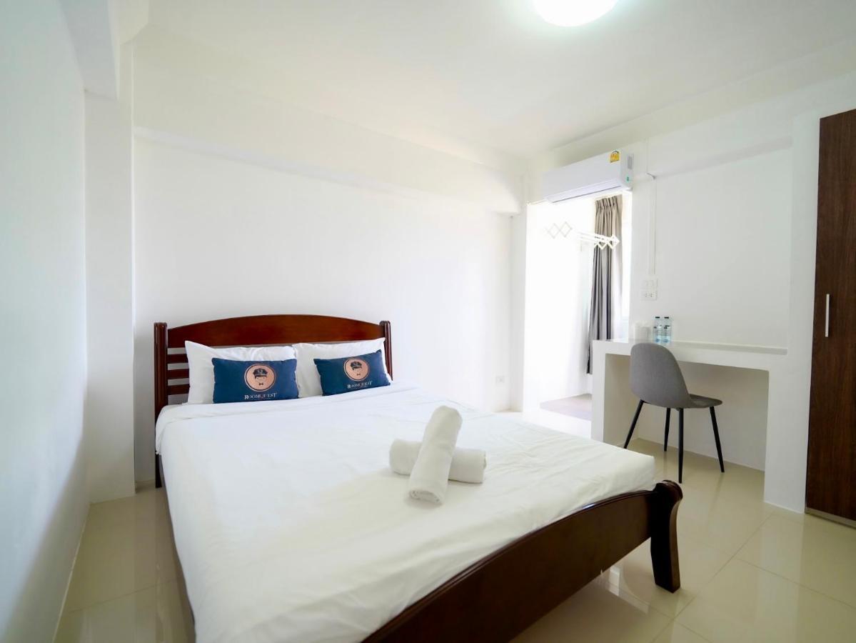 Roomquest Suvarnabhumi Ladkrabang 42 Bangkok Esterno foto