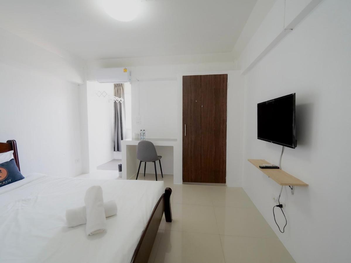 Roomquest Suvarnabhumi Ladkrabang 42 Bangkok Esterno foto