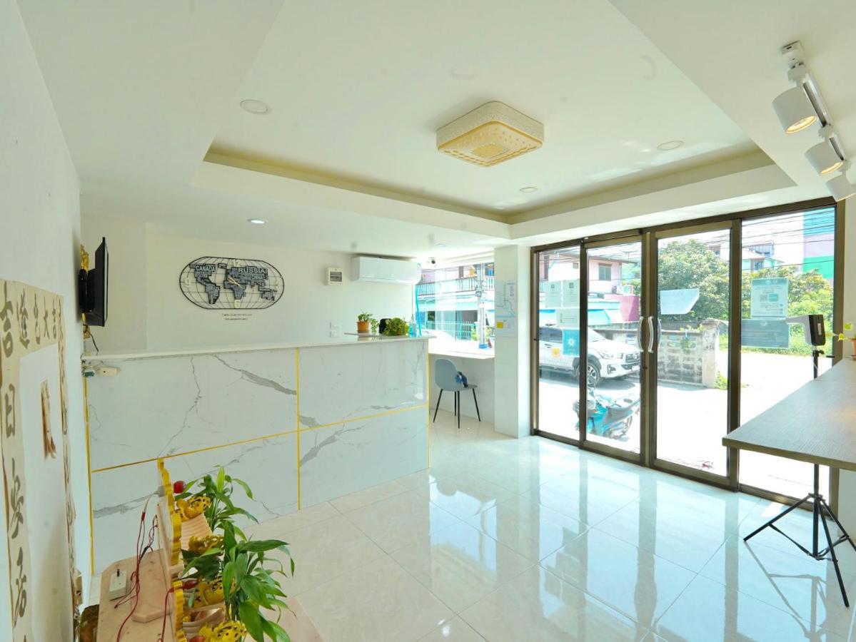 Roomquest Suvarnabhumi Ladkrabang 42 Bangkok Esterno foto
